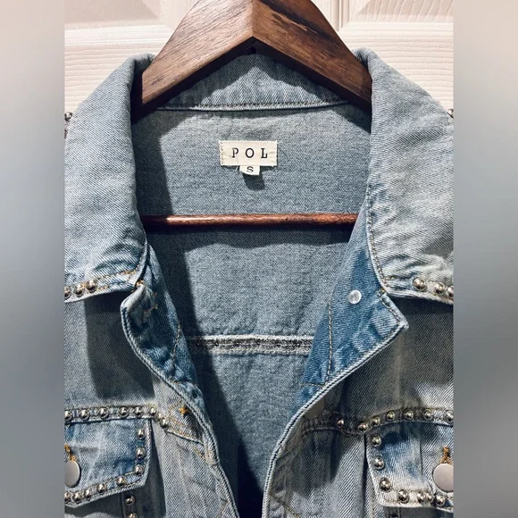 POL Studded Distressed Denim Jacket | Boho at Dawn | Size Small 🌅 - Picture 4 of 11